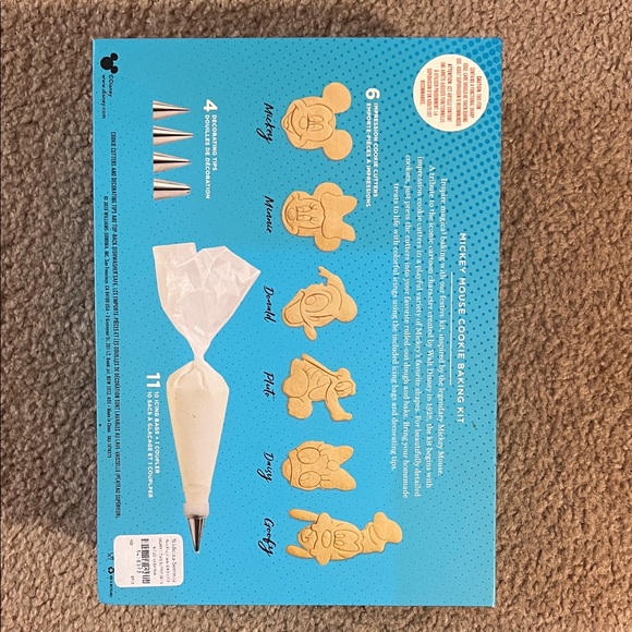 Disney Mickey & Friends Colorful Cookie Kit - Picture 4 of 5